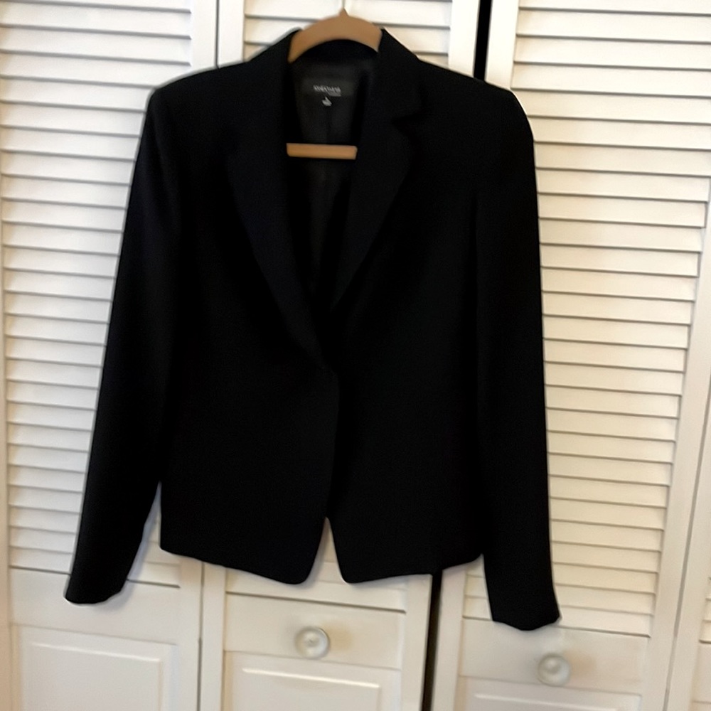 EUC Jones/ Wear Essentials Suit Jacket